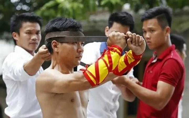 Chàng trai nghèo 23 tuổi cưới - Cảm hứng video marketing từ Hotspot Matrix